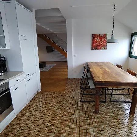 Loft 29 *